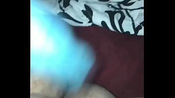 Play Teen Bbw Cumming & Moaning From Hairbrush