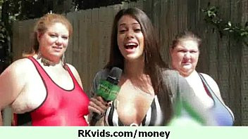 Play Some nudity sexy body for cash 7