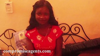 Play Young Salamatu is foreplayed and hammered