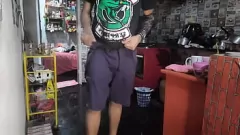 Play Cumshot Fun with Nerd and Tire Shop Uncle